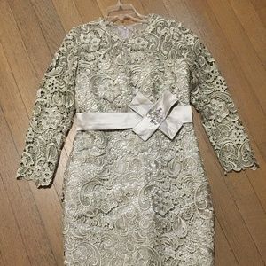 Mother of the Bride Lace Formal Dress size 10?